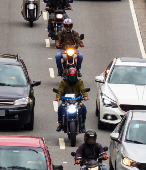 Perché l’assicurazione auto e moto è essenziale per la tua sicurezza e serenità